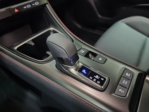 Lexus LBX 1.5 136cv HEV Elegant Black