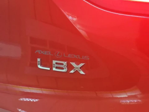 Lexus LBX 1.5 136cv HEV Elegant Black