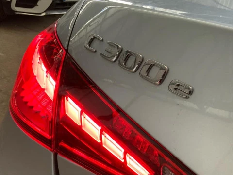 Mercedes-Benz Clase C 300 e tec. híb. EQ Berlina