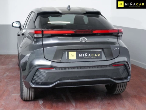 Toyota C-HR 1.8 Advance Hybrid 140