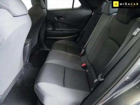 Toyota C-HR 1.8 Advance Hybrid 140