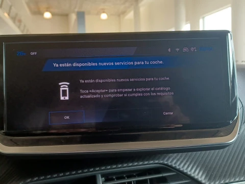 Peugeot e-2008 Eléctrico Allure 156 (115kW)