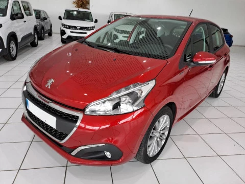 Peugeot 208 5P SIG PT 82 MAN
