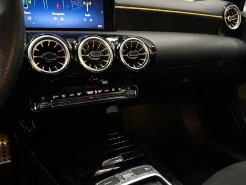 Mercedes-Benz Clase A  250 e Berlina