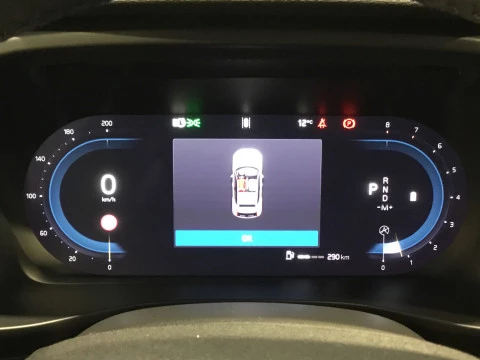 Volvo XC40 XC40 PLUS B3 MILD HYBRID GASOLINA