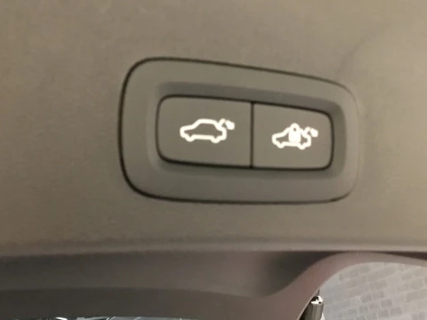 Volvo XC40 XC40 PLUS B3 MILD HYBRID GASOLINA