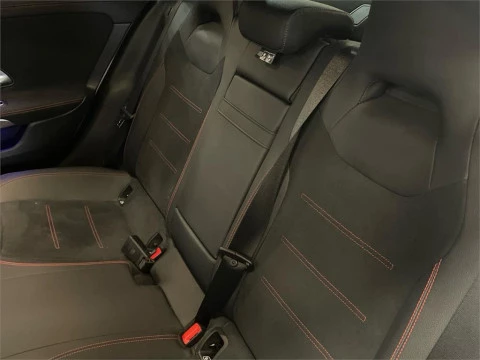 Mercedes-Benz CLA 220 D DCT