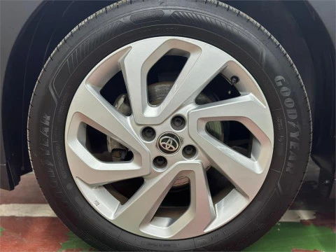 Toyota Aygo X Cross Cross Play