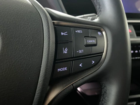 Lexus UX 2.0 250h Premium