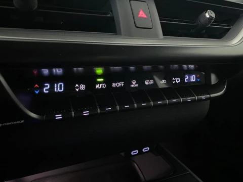 Lexus UX 2.0 250h Premium