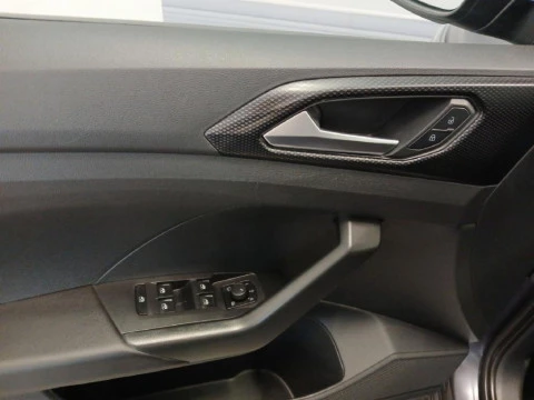 Volkswagen T-Cross 1.0 TSI ADVANCE 110CV
