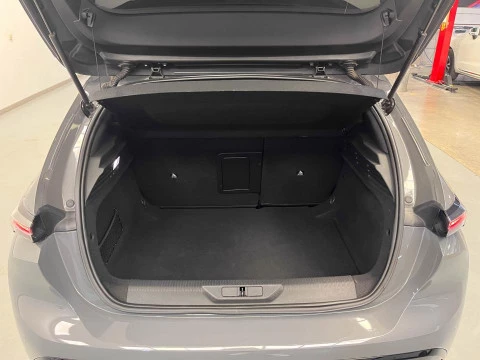 Peugeot 308 5P Allure Gasolina 130 S&S MAN