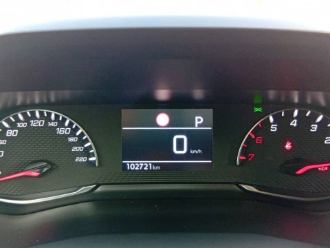 Peugeot 2008 Allure BlueHDI 130 S&S EAT8
