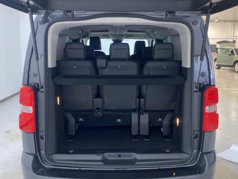 Peugeot Traveller Business VIP BlueHDi 180 S&S EAT8 Standard M1