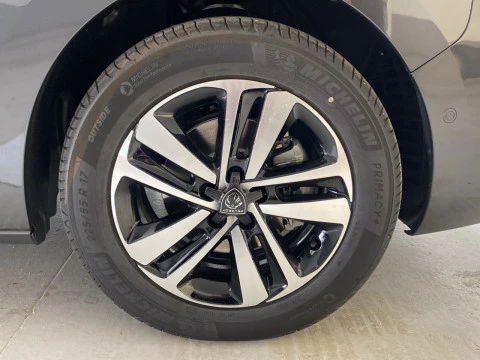 Peugeot Traveller Business VIP BlueHDi 180 S&S EAT8 Standard M1