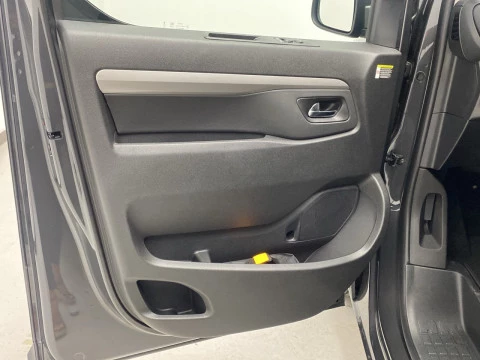 Peugeot Traveller Business VIP BlueHDi 180 S&S EAT8 Standard M1