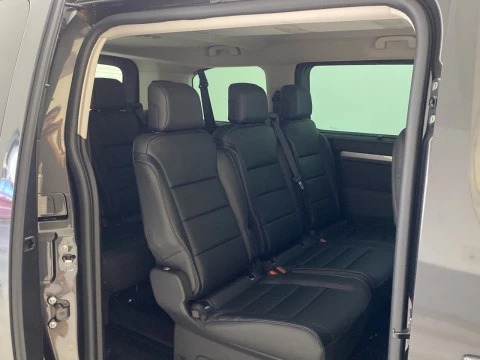 Peugeot Traveller Business VIP BlueHDi 180 S&S EAT8 Standard M1