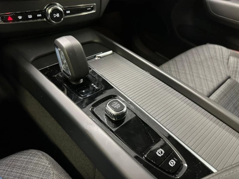 Volvo XC60 2.0 B4 D Core Auto