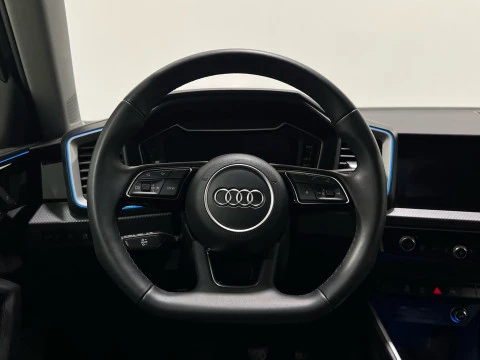 Audi A1 Sportback Adrenalin Black ed 30TFSI 85kW