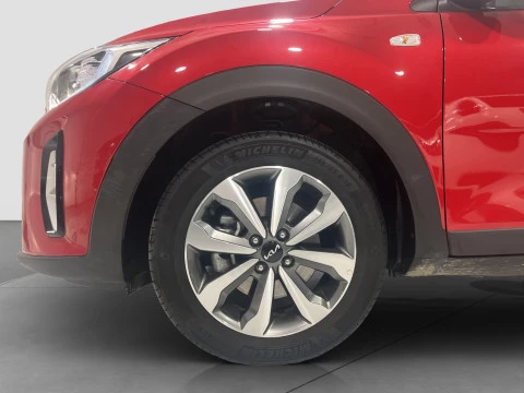 Kia Stonic 1.0 T-GDi 74kW (100CV) MHEV iMT Concept