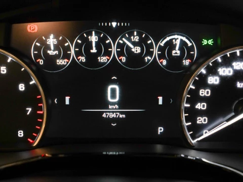 Cadillac XT5 3.6L V6 AWD AT Platinum