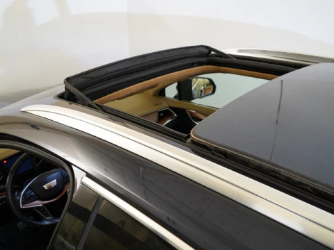 Cadillac XT5 3.6L V6 AWD AT Platinum