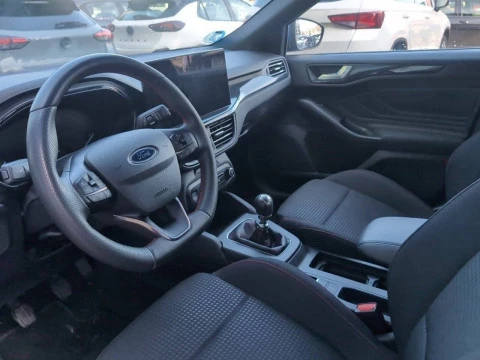Ford Focus 1.0 Ecoboost MHEV 92kW ST-Line