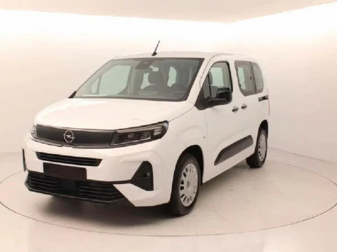 Opel Combo 1.5 TD 74KW SWB 4P Opel Combo 1.5 TD 74KW SWB 4P