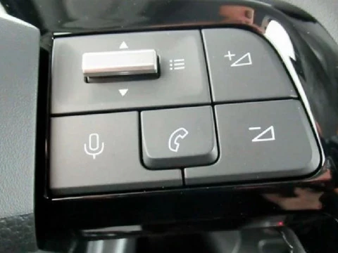 Opel Combo 1.5 TD 74KW SWB 4P Opel Combo 1.5 TD 74KW SWB 4P