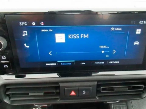 Opel Combo 1.5 TD 74KW SWB 4P Opel Combo 1.5 TD 74KW SWB 4P