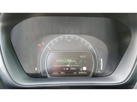 Toyota Aygo X Cross Cross Play