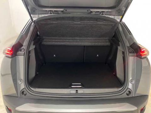 Peugeot 2008 Allure Gasolina 100 S&S 6 Vel. MAN