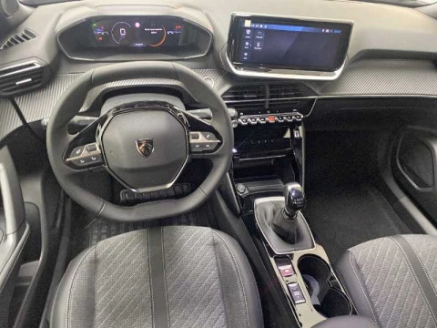 Peugeot 2008 Allure Gasolina 100 S&S 6 Vel. MAN