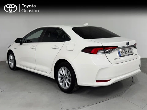 Toyota Corolla 1.8 125H ACTIVE TECH E-CVT SEDAN