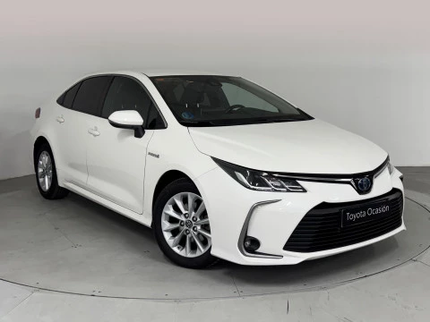 Toyota Corolla 1.8 125H ACTIVE TECH E-CVT SEDAN