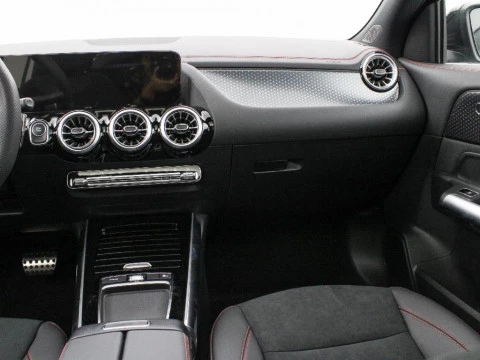 Mercedes-Benz EQA 250+ AMG Night EDITION