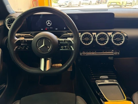 Mercedes-Benz Clase A  180 Compacto