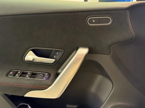 Mercedes-Benz Clase A  180 Compacto