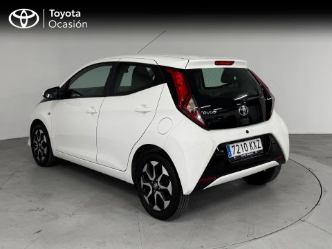 Toyota Aygo 1.0 70 x-play