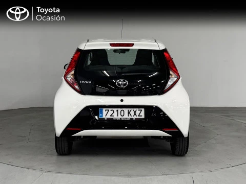 Toyota Aygo 1.0 70 x-play