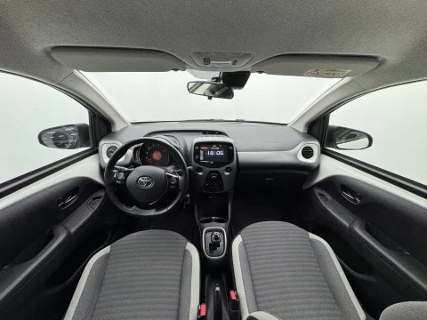 Toyota Aygo 1.0 70 x-play