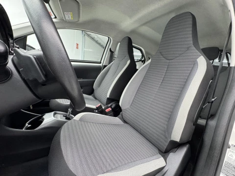 Toyota Aygo 1.0 70 x-play