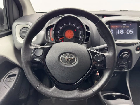 Toyota Aygo 1.0 70 x-play
