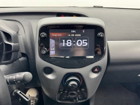 Toyota Aygo 1.0 70 x-play