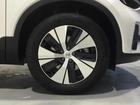Volvo XC40 XC40 MODEL ESSENTIAL