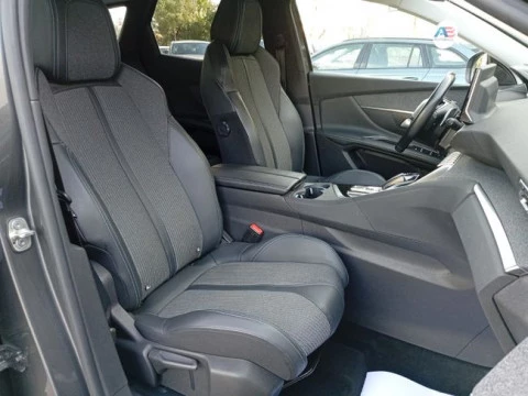 Peugeot 3008 Hybrid 225 e-EAT8 Allure Pack