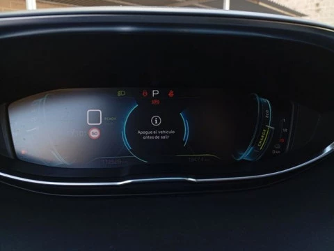 Peugeot 3008 Hybrid 225 e-EAT8 Allure Pack