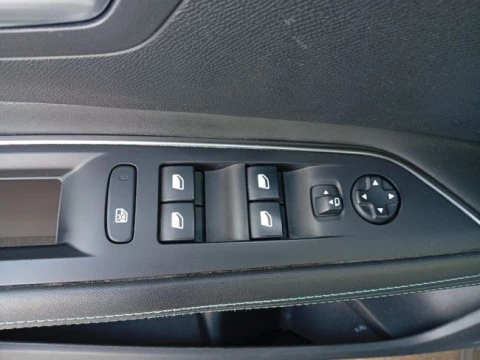 Peugeot 3008 Hybrid 225 e-EAT8 Allure Pack