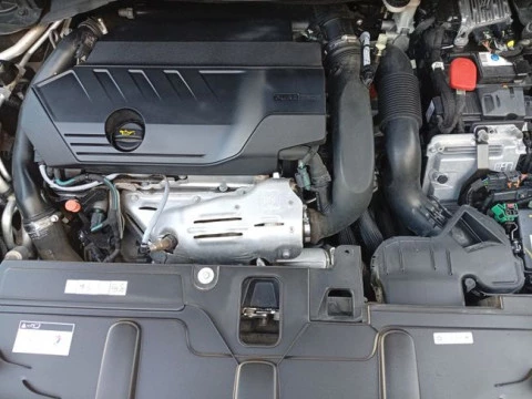 Peugeot 3008 Hybrid 225 e-EAT8 Allure Pack