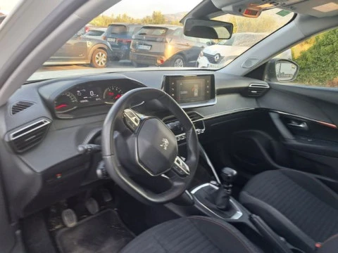 Peugeot 2008 Active BlueHDI 81kW (110CV)